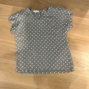 Escada vintage silk short sleeve shirt, gray with cream polkadot size 40